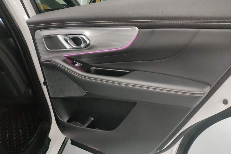 Used GAC Trumpchi GS8 2022 Flagship Series 2.0 TGDI Two-Wheel-Drive Prestige Edition (6-seater)