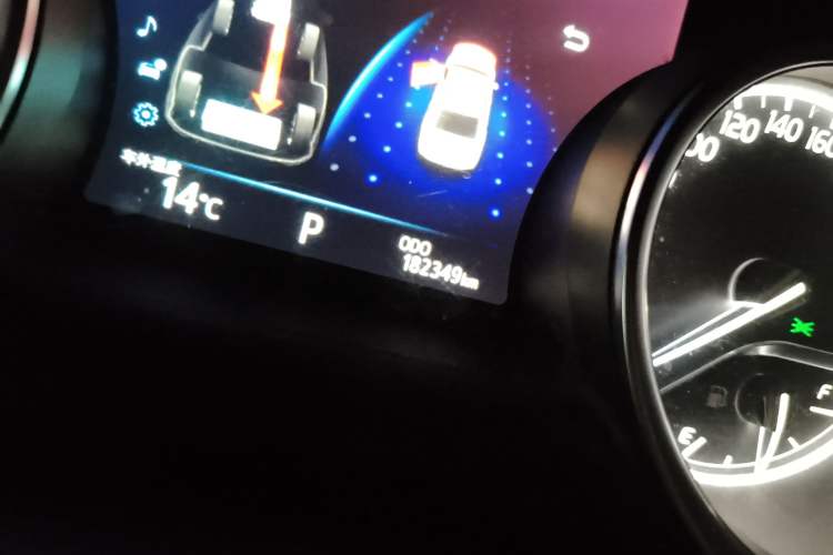 Used Toyota Camry 2018 Dual-Engine 2.5 HG Luxury Edition
