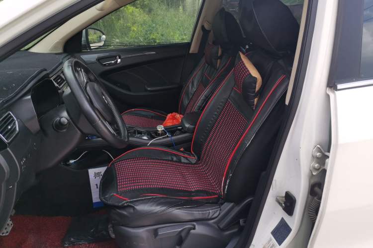 Used Dongfeng Fengon 580 2017 1.5T CVT Luxury Model
