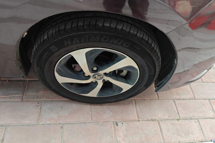 Used Toyota Levin 2017 Revised Dual-Engine 1.8H GS E-CVT Elite Sunroof Version China V Standard Right Front Wheel Hub