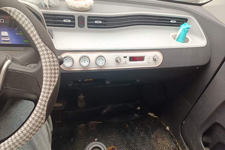 Used Wuling Hongguang MINIEV 2021 Macaron Premium Model – Lithium-NMC