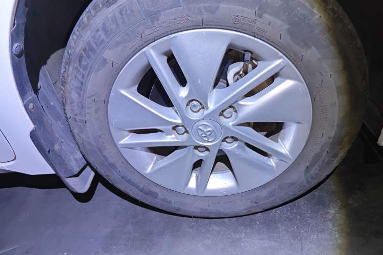 Used Toyota Corolla 2014 1.6L CVT GL-i