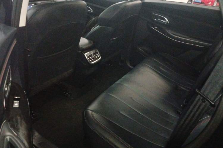 Used CHANGAN OSHAN X7 2021 1.5T Manual Luxury Version
