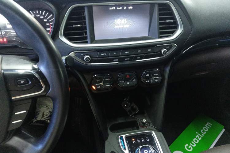 Used GAC Trumpchi GS4 New Energy 2019 1.5L PHEV Deluxe Edition Audio And AC Panel