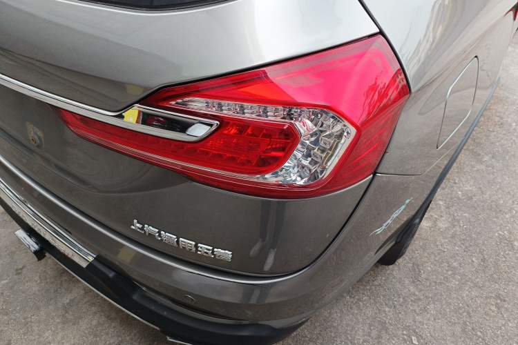 Used Baojun 310W 2017 1.5L Manual Fashion Model China V
