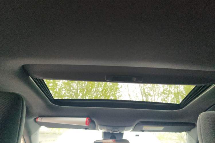 Used Toyota Levin 2023 185T CVT Luxury Edition Headliner