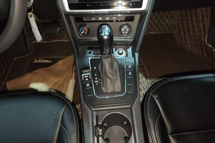 Used Volkswagen Lamando 2019 230TSI DSG Fashion Edition China VI