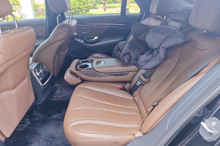 Used Mercedes-Benz S-Class 2018 S 320 L Left Rear Seat