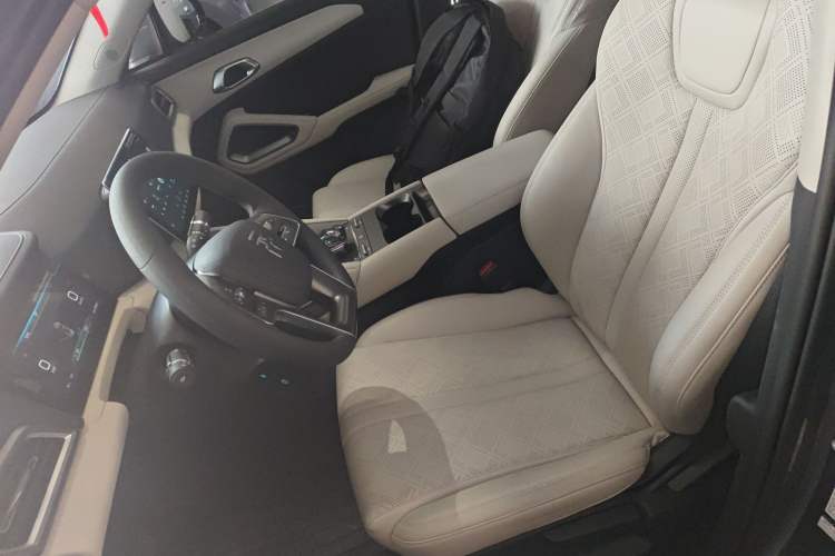 Used BYD Yuan UP 2024 401 km Active Version