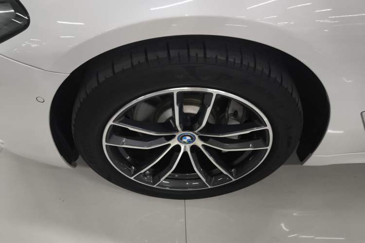 Used BMW 5 Series New Energy 2022 Second Facelift 535Le Pioneer Edition M Sport Package
