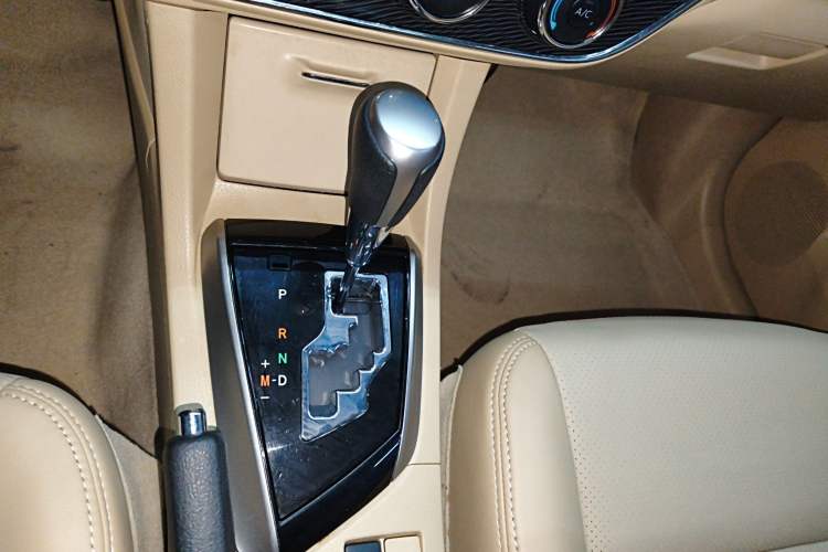 Used Toyota Corolla 2014 1.6L CVT GL-i