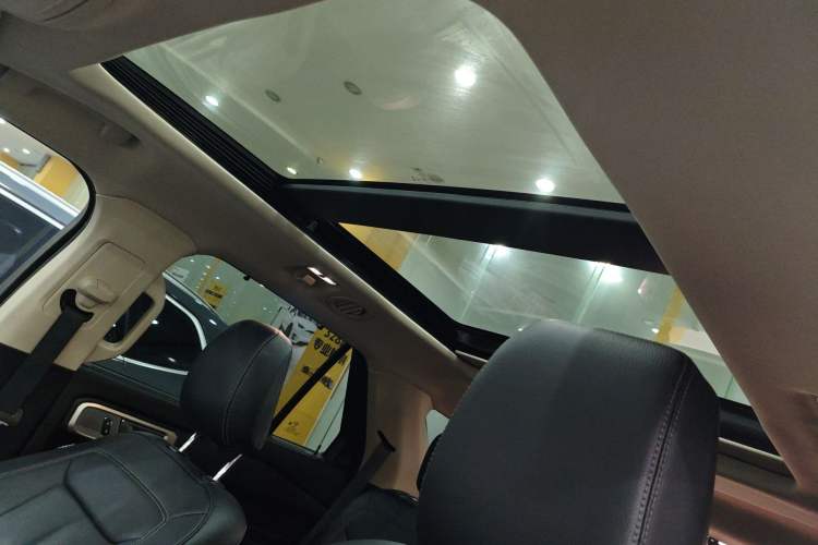 Used Ford Explorer 2020 EcoBoost 285 4x4 Titanium Edition 6 Seats
