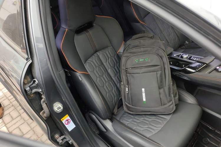 Used Changan UNI-T 2022 1.5T Prestige Version
