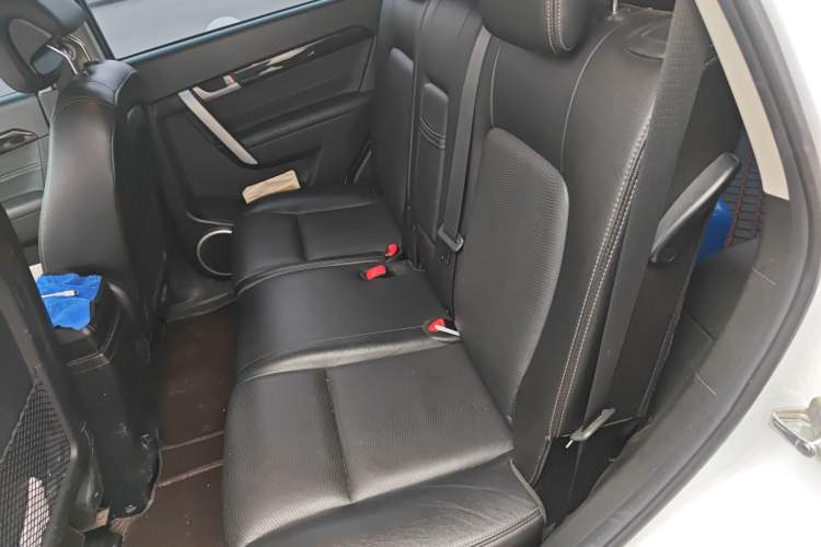 Used Chevrolet Captiva 2017 2.4L Two-Wheel Drive Luxury Edition 7 Seats Left Rear Seat