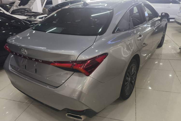 Used Toyota Avalon 2019 2.0L XLE Premium Edition China VI