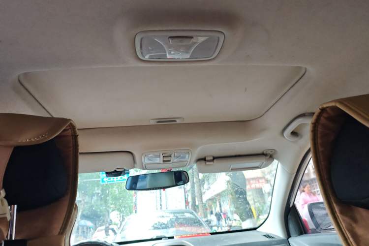 Used Hyundai ix35 2015 2.0L Automatic 2WD Comfort Edition China IV Standard Headliner