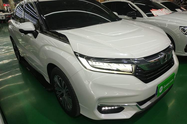 Used Honda Avancier 2020 240TURBO Two-Wheel Drive Premium Edition Front Right 45 Deg