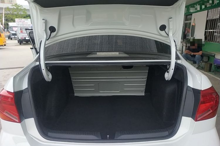 Used Volkswagen Jetta 2019 Dream Edition 1.4L Manual Fashion Version
