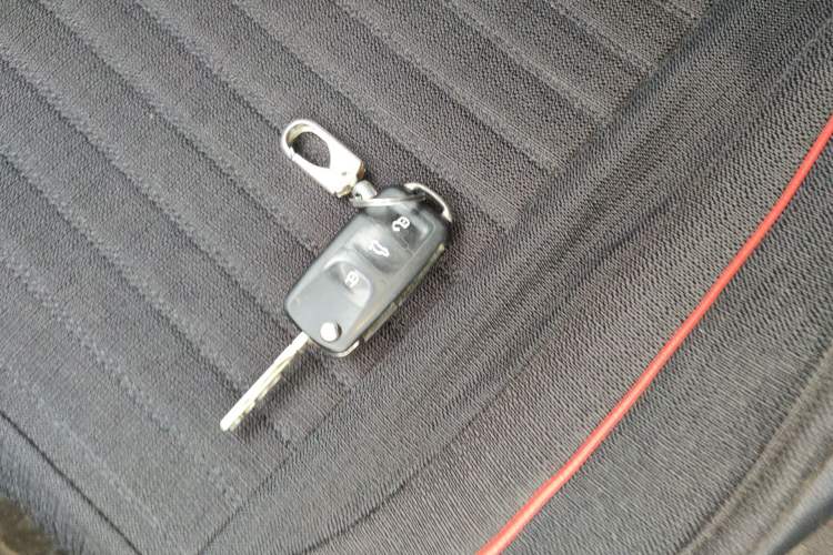 Used Volkswagen Jetta 2015 Value Edition 1.6L Manual Fashionable Style Vehicle Key