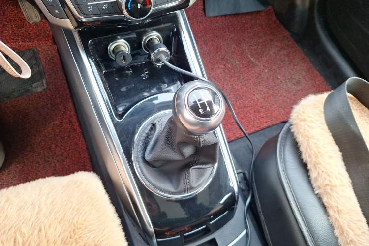 Used DORCEN G60 2019 1.6L Manual Elite Model China V Standard
