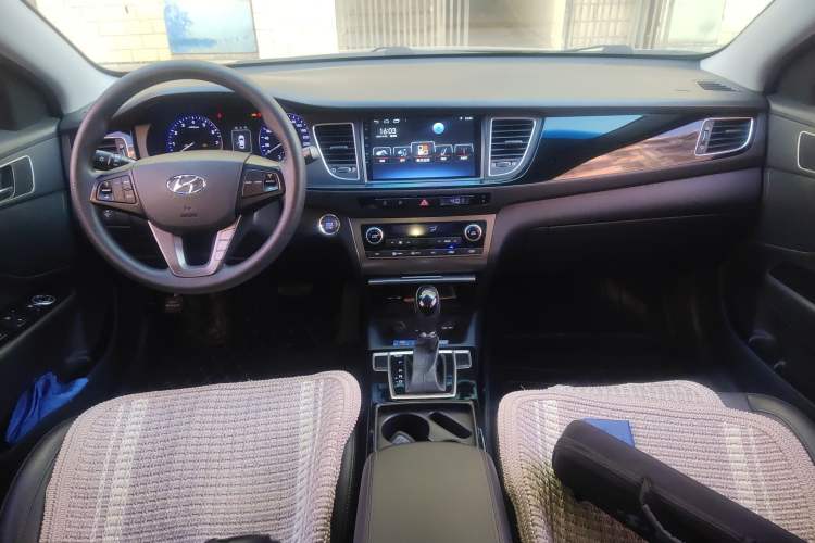 Used Hyundai Mistra 2014 1.8L Automatic Smart GLS