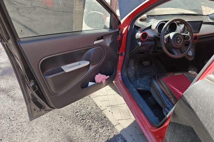 Used ORA Black Cat 2021 351 km Standard Version
