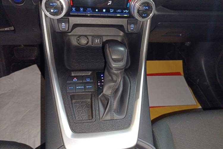 Used Toyota RAV4 2020 2.0L CVT Two-Wheel Drive Fashion Edition