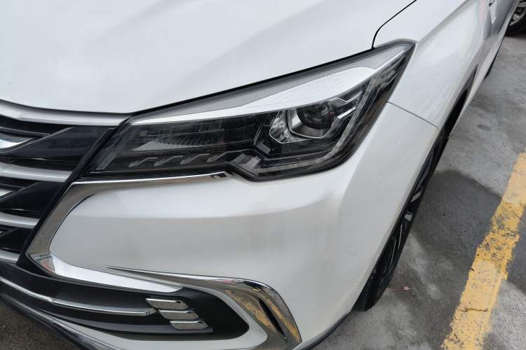 Used Changan CS85 COUPE 2019 1.5T DCT Version China VI Standard
