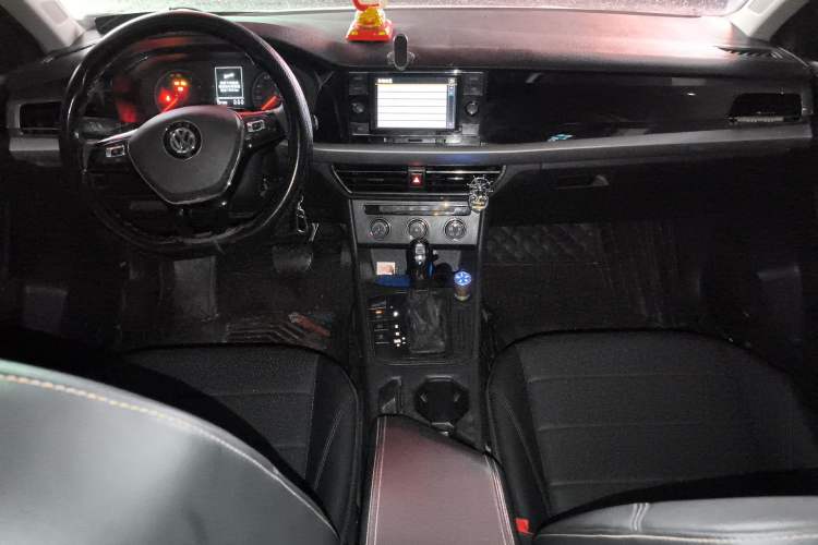 Used Volkswagen Lavida 2019 1.5L Automatic Comfort Edition China VI Standard