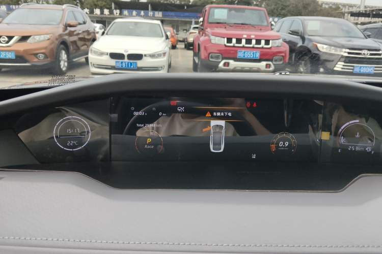 Used Changan UNI-V 2022 1.5T Prestige Version