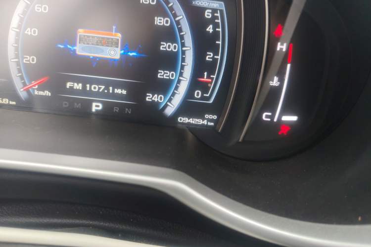 Used Geely Auto Emgrand X7 Sport 2016 1.8TD Automatic ZhiZun Version
