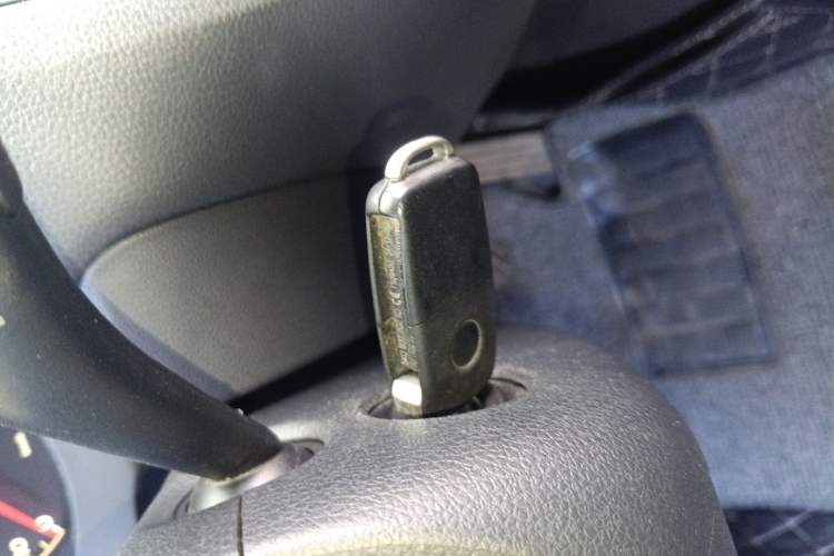 Used Volkswagen Sagitar 2012 1.6L Manual Comfort Model Vehicle Key