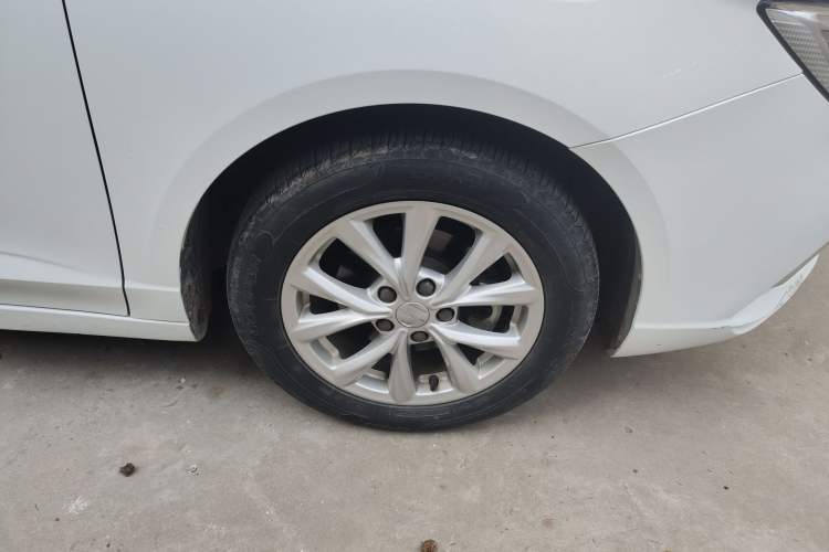 Used Roewe i5 2020 1.5L Automatic 4G Connected Linghao Edition

