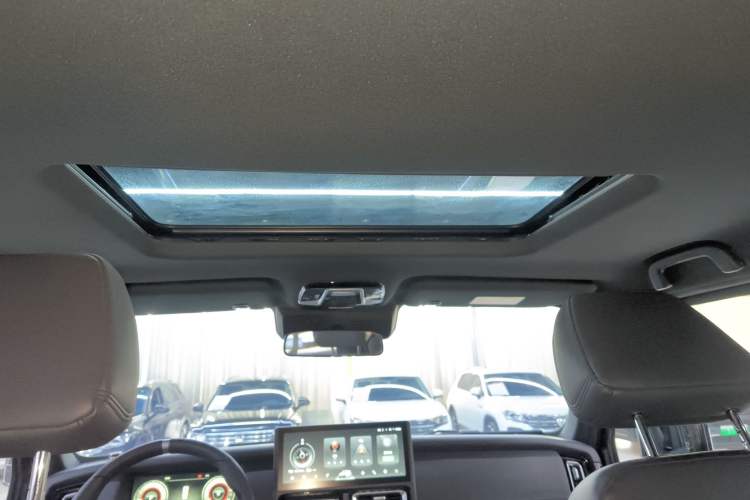 Used 212 T01 2024 2.0T Mechanic