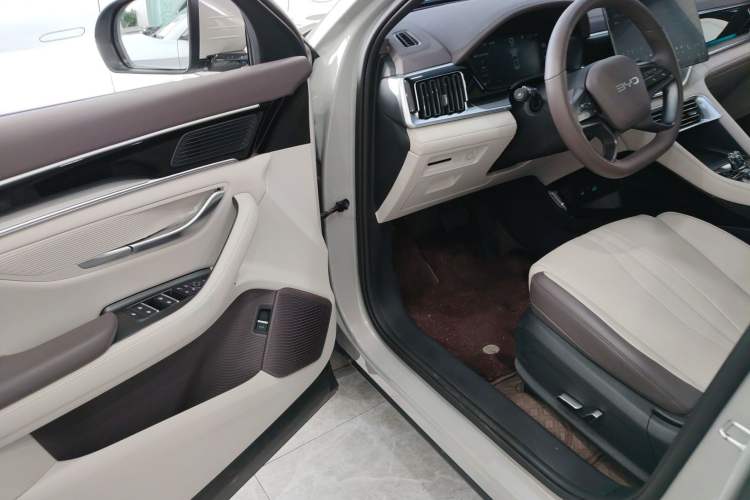 Used BYD Song PLUS New Energy 2025 EV Intelligent Driving Version 520km Premium Model