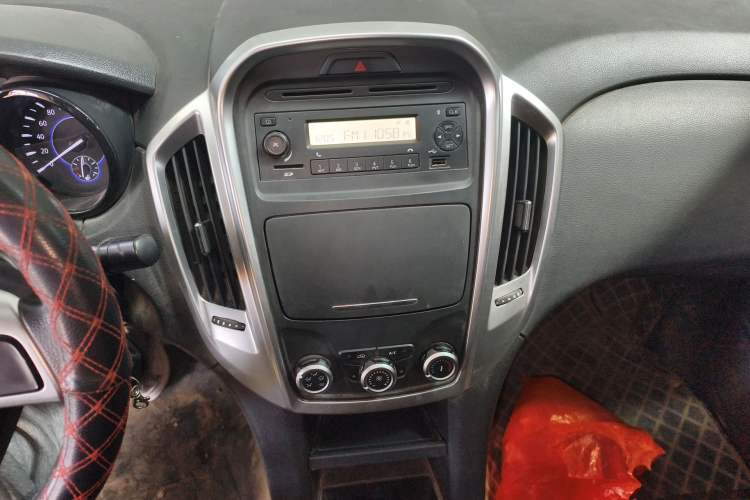 Used JMC Baodian 2020 2.5T Diesel Two-Wheel Drive Comfort Edition Standard Wheelbase JX4D25A6L