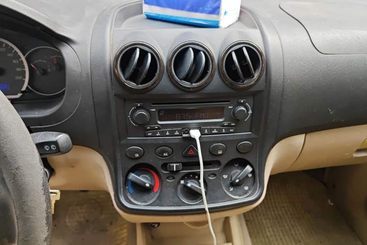 Used Wuling Hongguang 2010 1.4L Luxury Model
