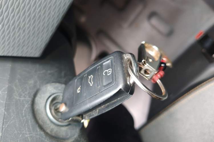 Used Farizon Xingxiang V 2023 V6E Zhonghang Lithium Battery 38.64kWh Value Edition Vehicle Key