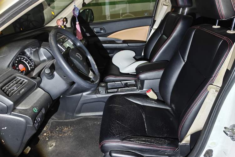 Used Honda CR-V 2016 2.0L two-wheel drive Urban Edition Left Front Seat