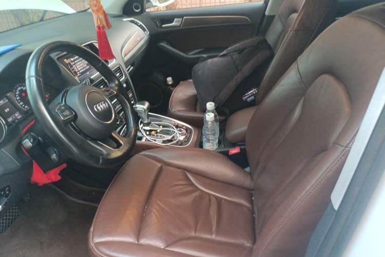 Used Audi Q5 2015 40 TFSI Comfort Model
