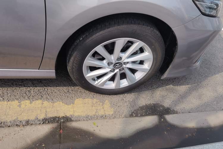 Used Toyota Camry 2022 2.0GVP Premier Edition Right Front Wheel Hub