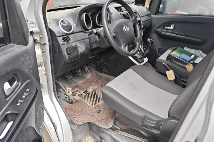 Used CHANGAN KAICHENG Ruixing M90 2021 2.0L Standard Version Flat-Top Liftgate 6-Seater LJ481Q6
