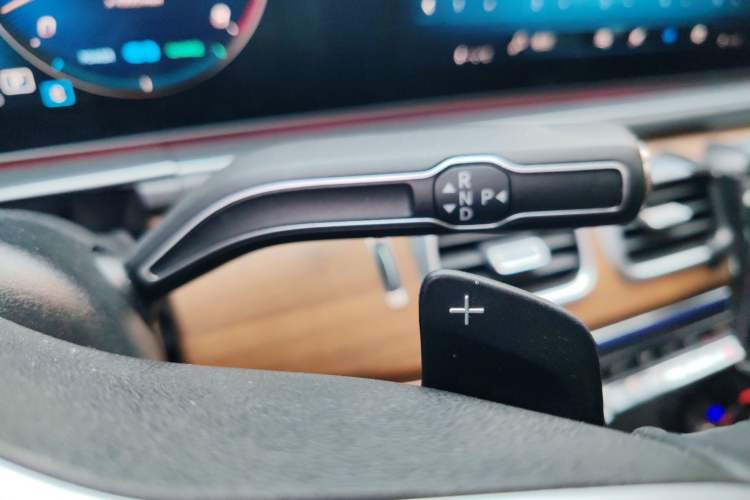 Used Mercedes-Benz GLS  Gear Lever