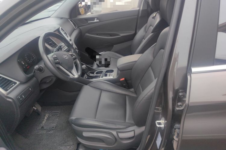 Used Hyundai Tucson 2015 1.6T Dual-Clutch Two-Wheel-Drive Smart Model Left Front Seat