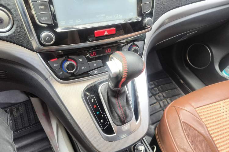 Used Haval H6 2015 Sport Edition 1.5T Automatic Two-Wheel Drive Luxury Model