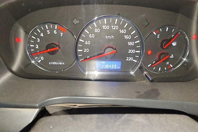 Used CHANGAN Alsvin V5 2012 1.5L Manual Dream Edition