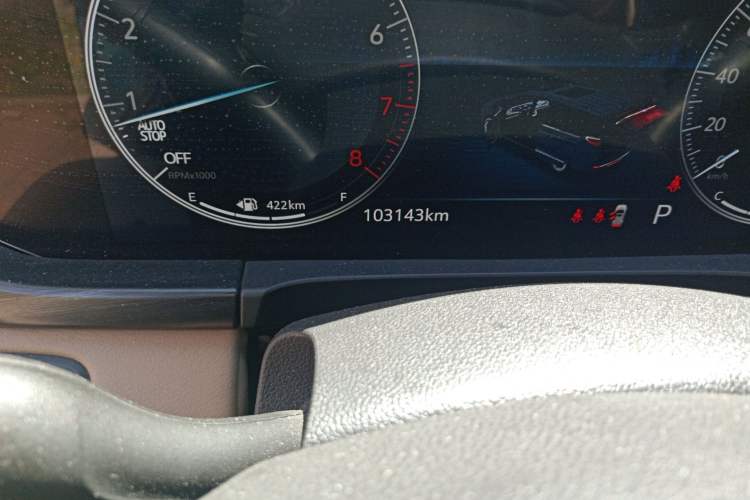 Used Buick GL8 2021 ES Land Cruiser 653T Luxury Edition Odometer Close Up