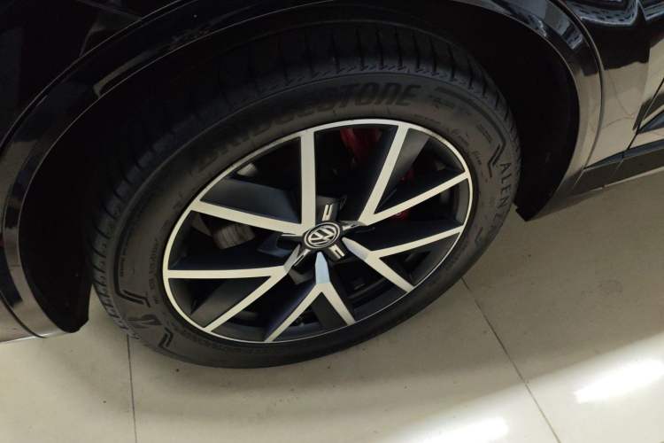 Used Volkswagen Touareg 2020 3.0 TSI Luxury Edition China VI Exterior 1