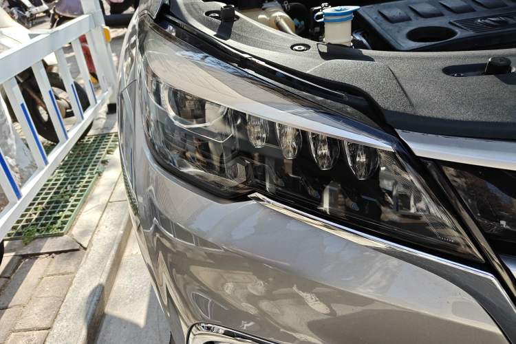 Used CHANGAN CS85 COUPE 2019 2.0T Automatic Version China V Standard
