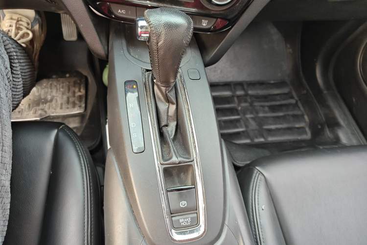 Used Honda XR-V 2015 1.5L LXi CVT Classic Edition Gear Lever